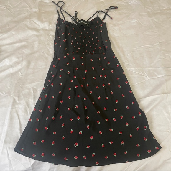 Realisation Par strawberry dress - Picture 2 of 4